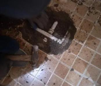 诸暨卫生间漏水维修公司为您分享下卫生间渗水如何处理及注意事项